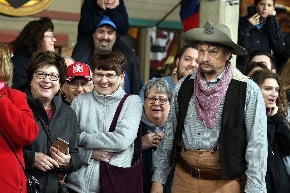 043 Susan Watt, Doris Rogers with Doug and Missy Heiden in next row..JPG
